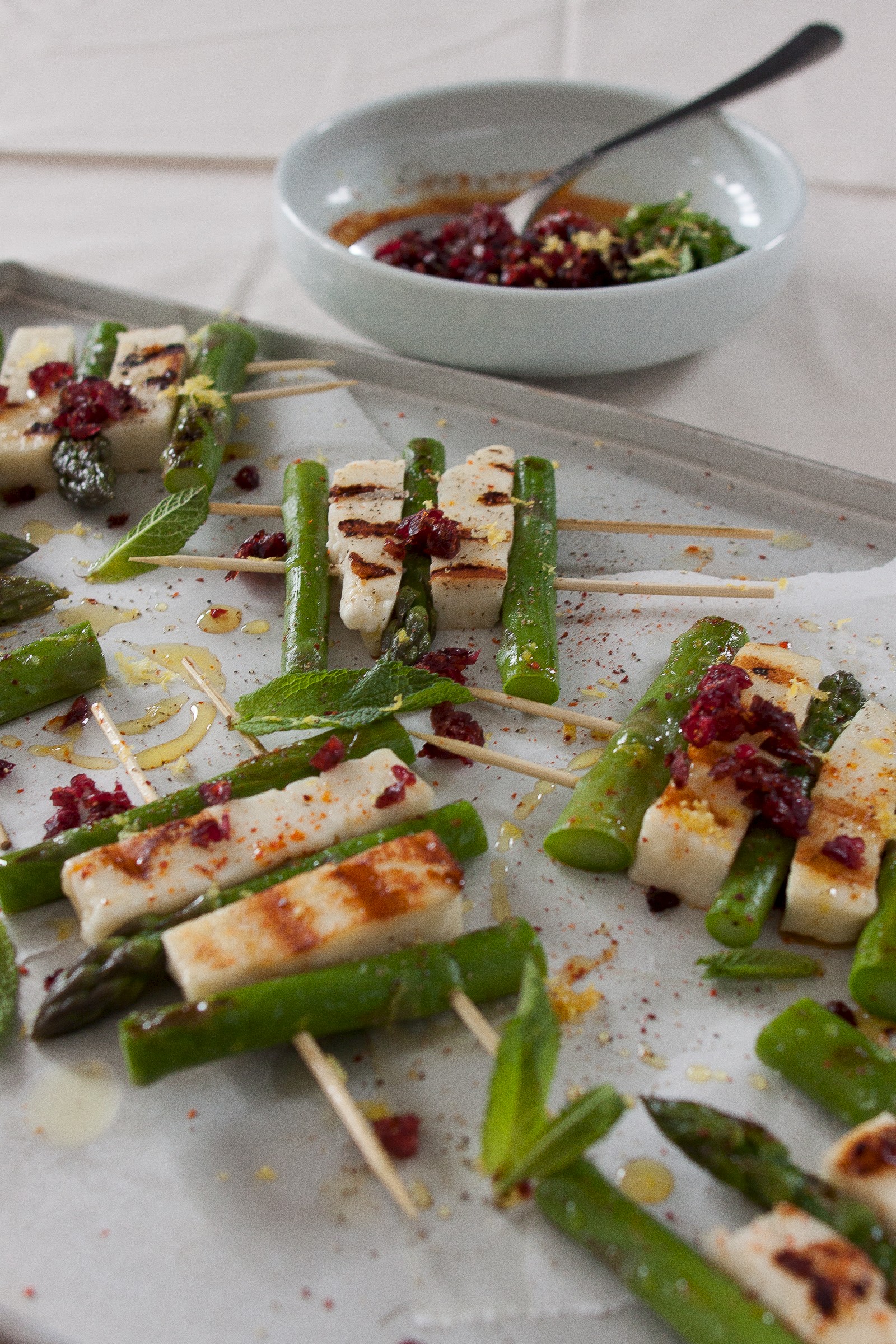 Aspargus and halloumi with cranberries, fresh mint and lemon