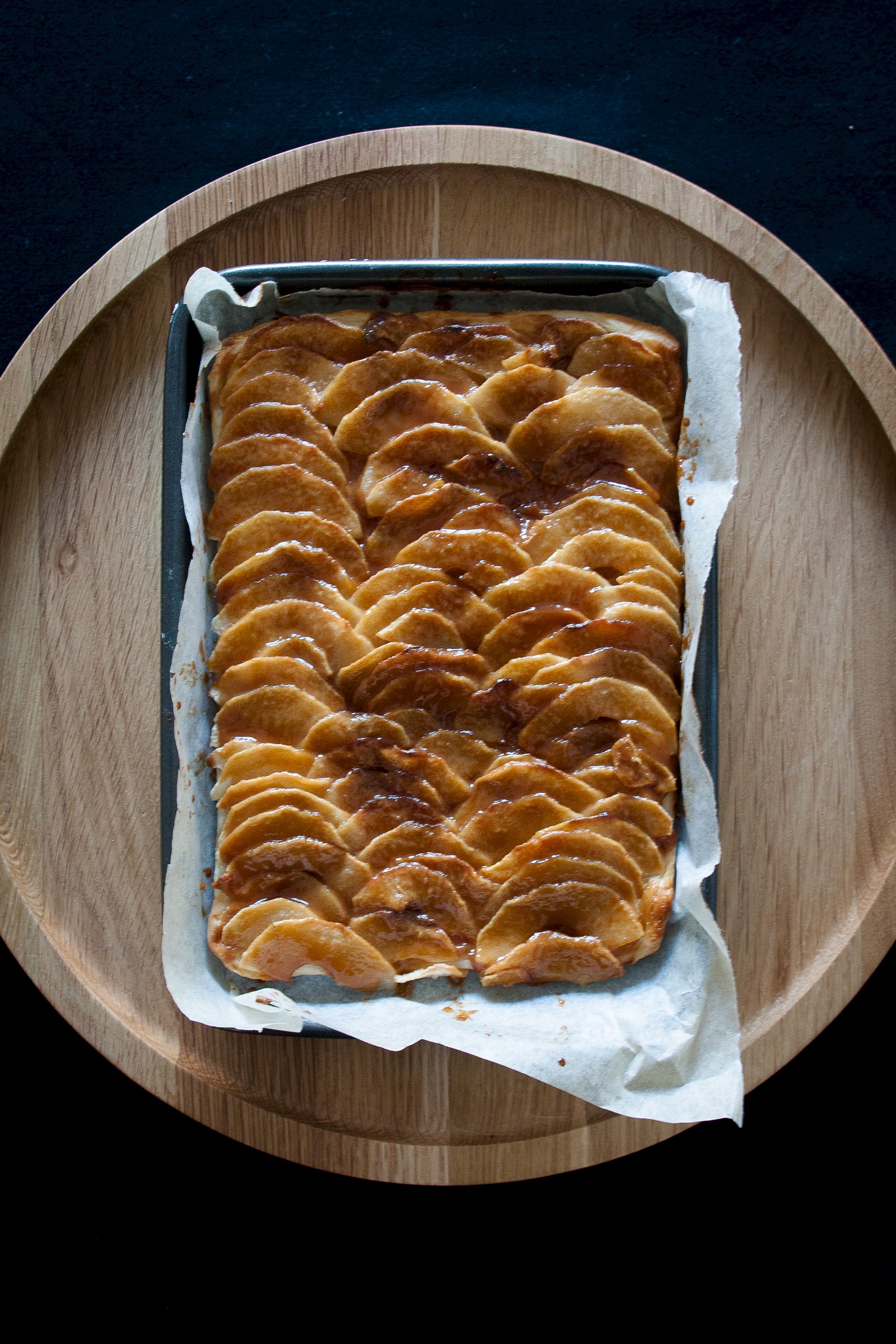 Pea tarte with caramel and fleur de sel