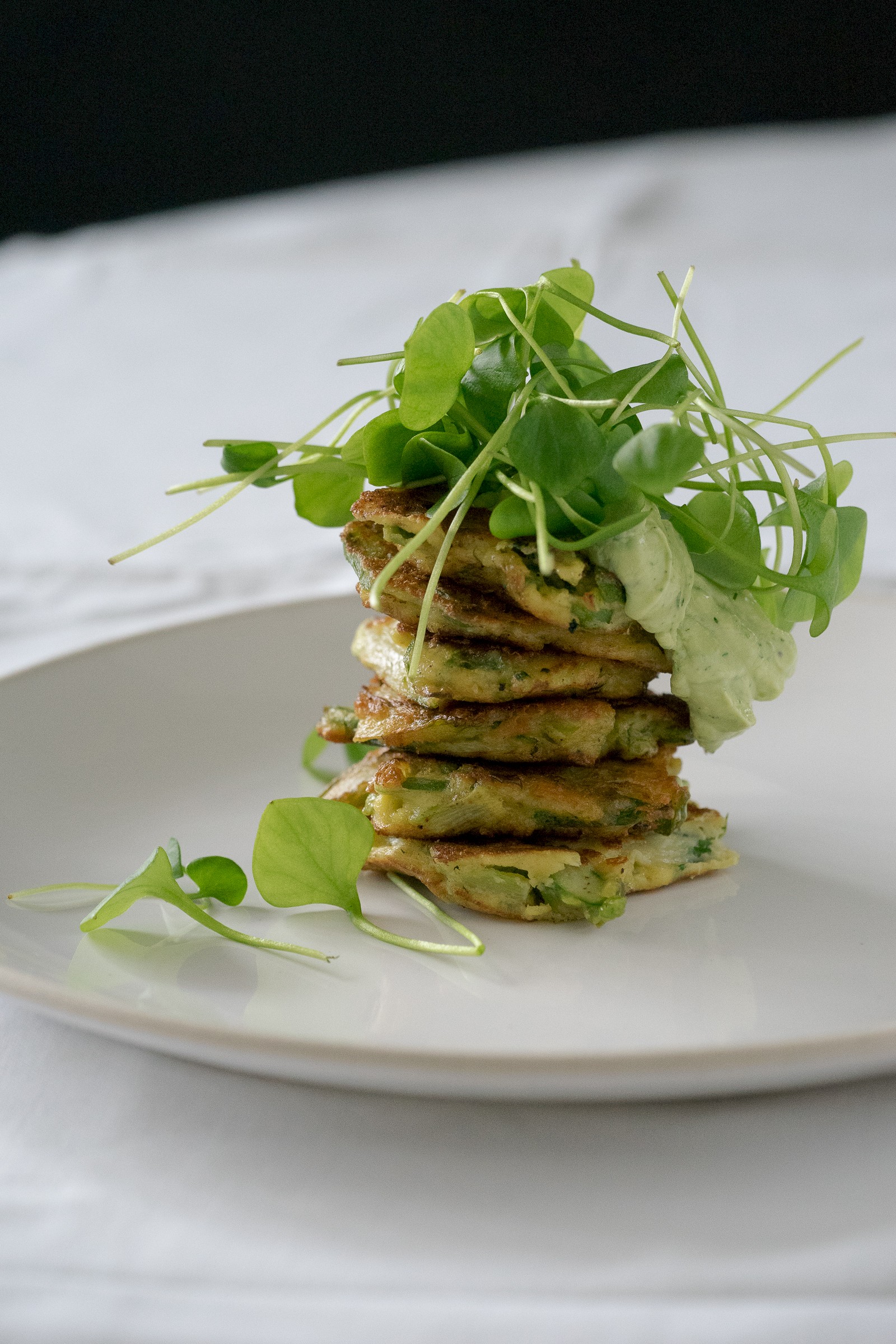 Aspargus frittata with avocado and purslane