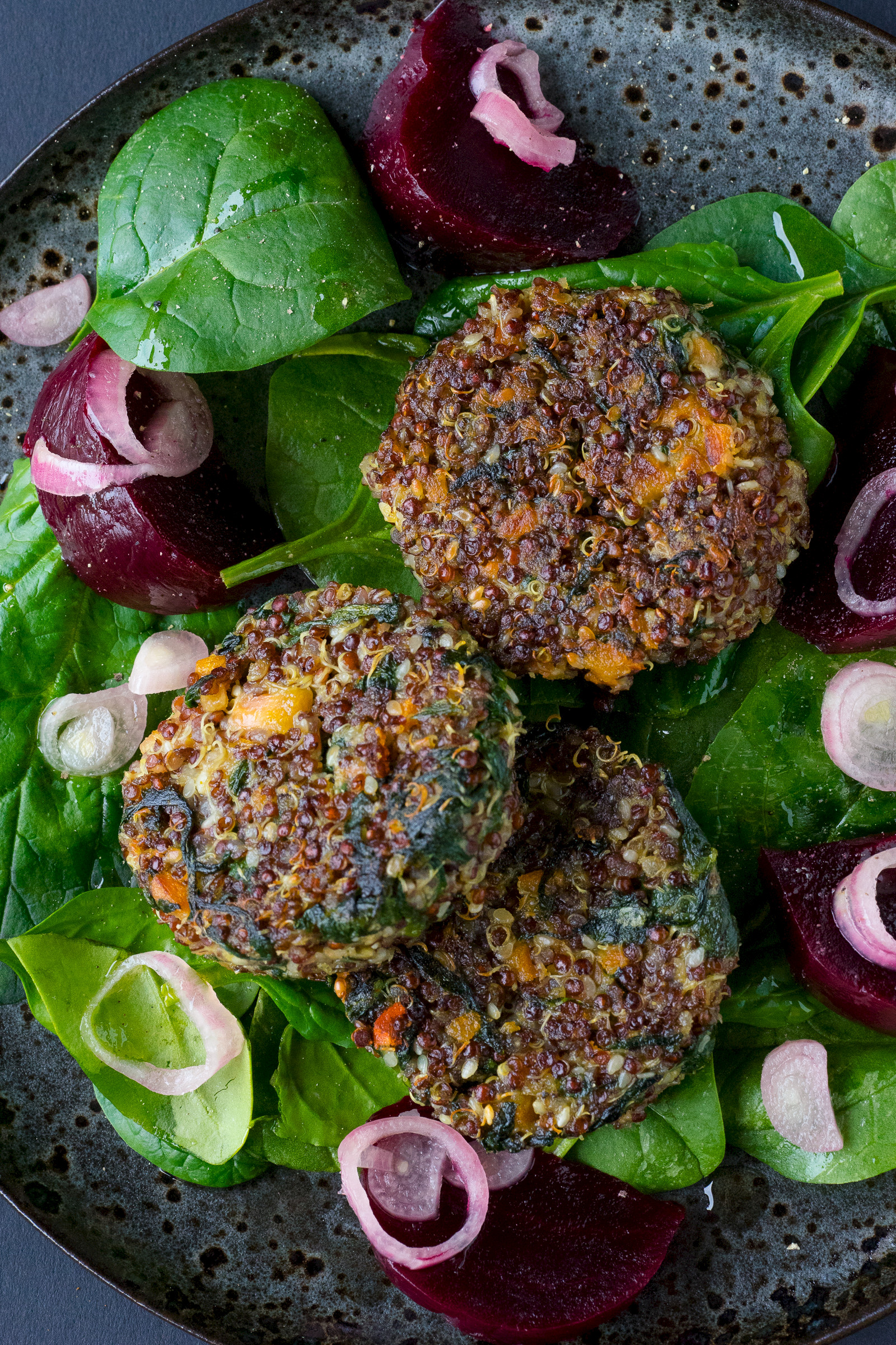 Quinoa burgers with pickled shallots