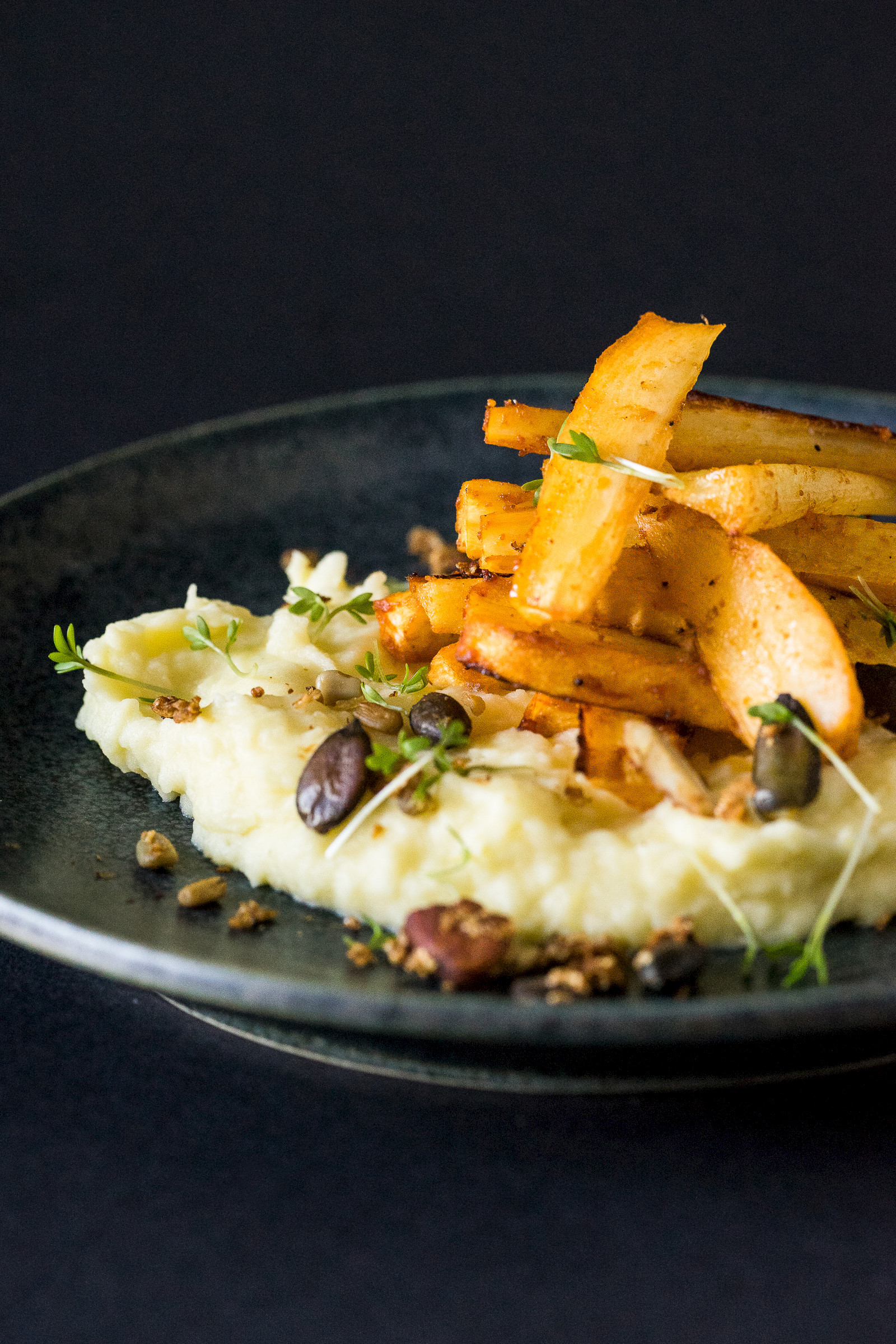 Mousseline with parsnips, harissa and beer granola