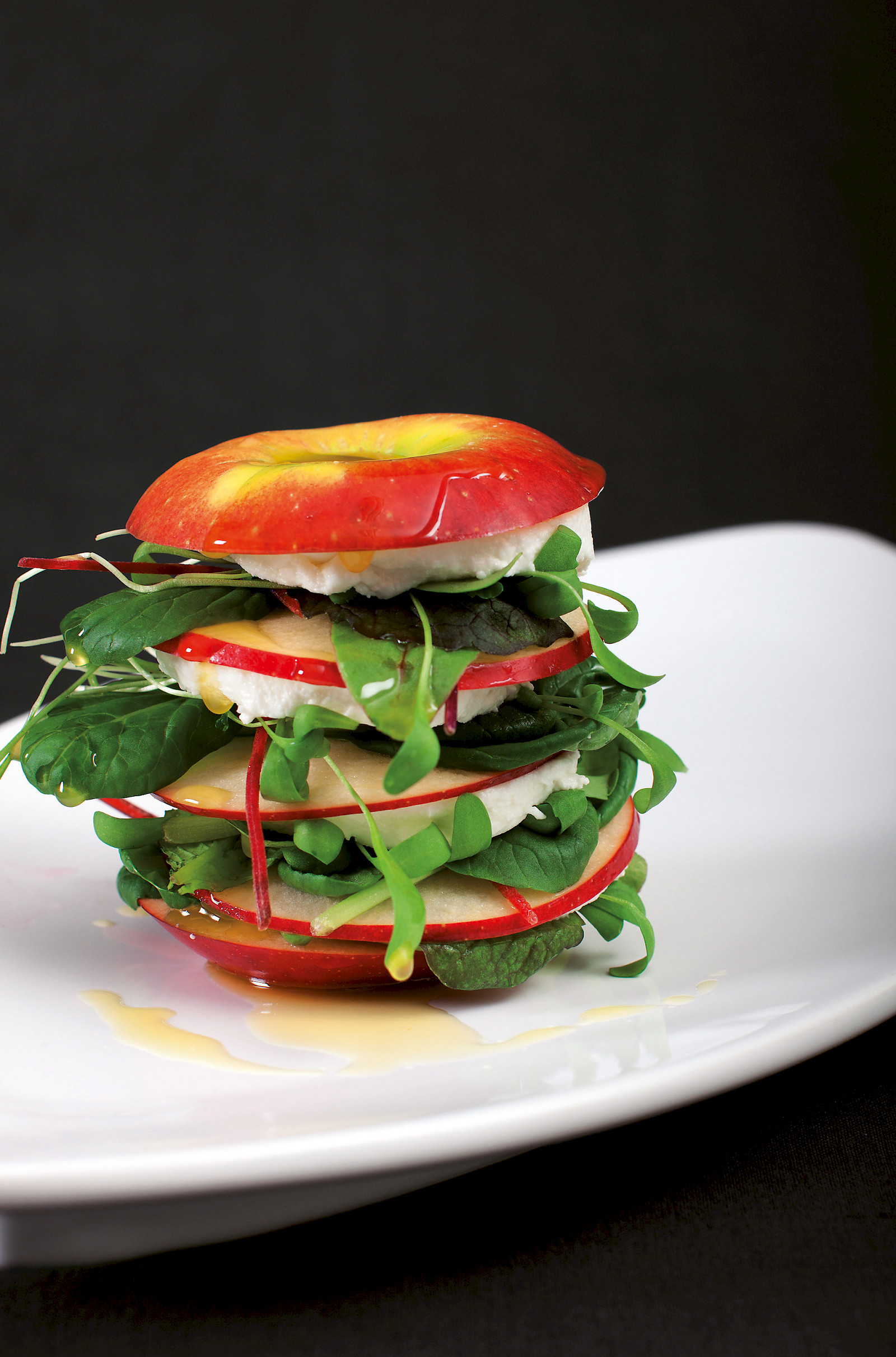 Apple tower with goat cheese and lemon vinaigrette