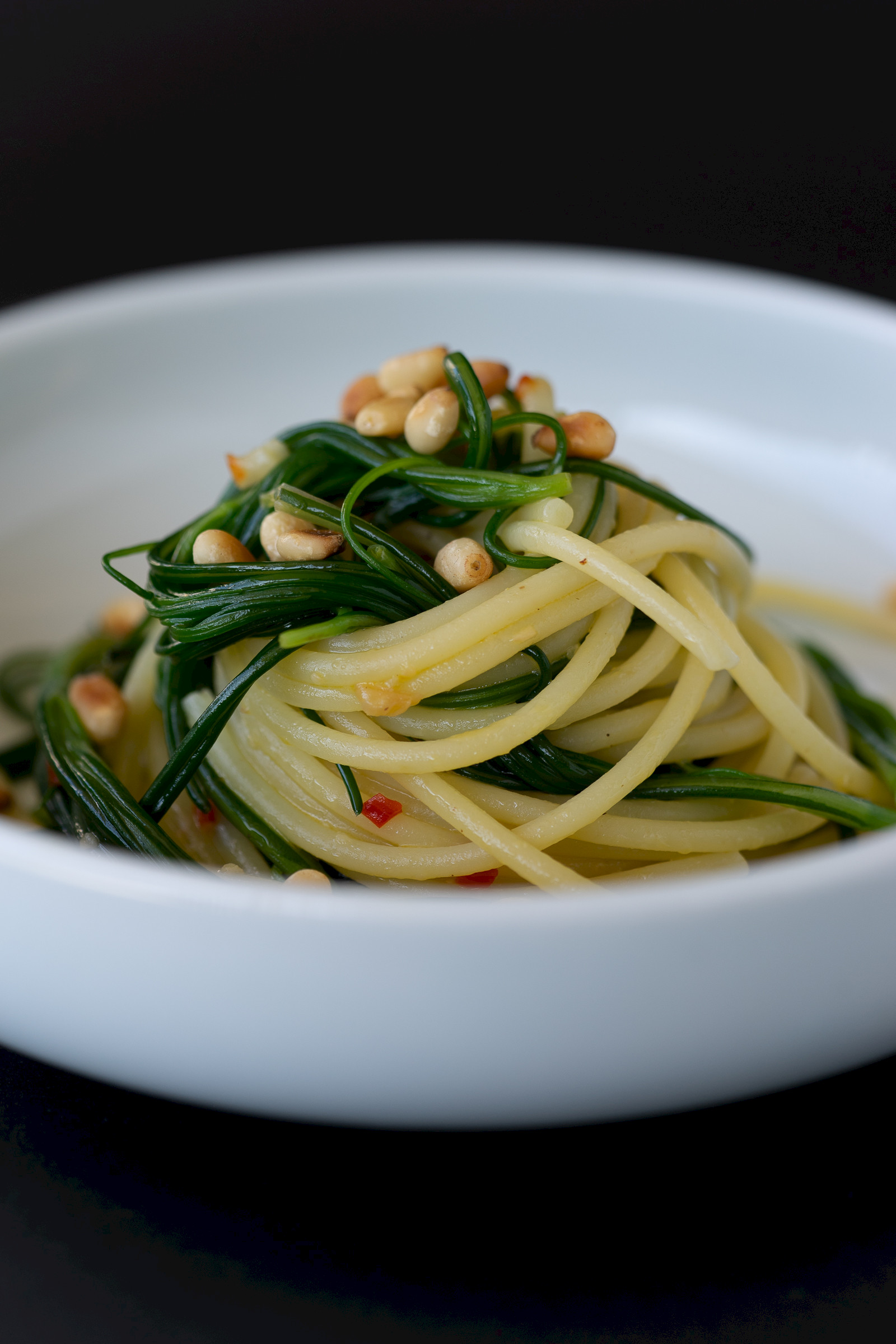 Spaghetti with monk's beard