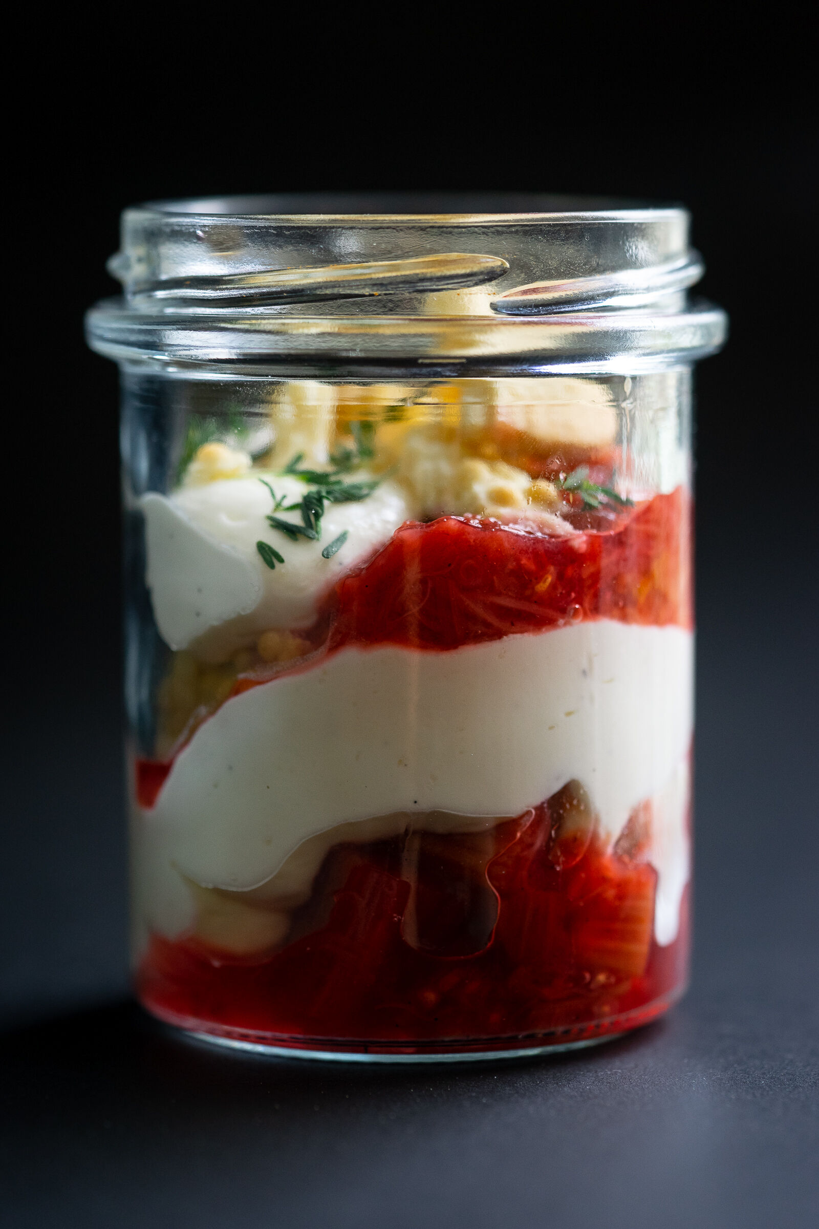 No bake cheesecake with rhubarb and thyme