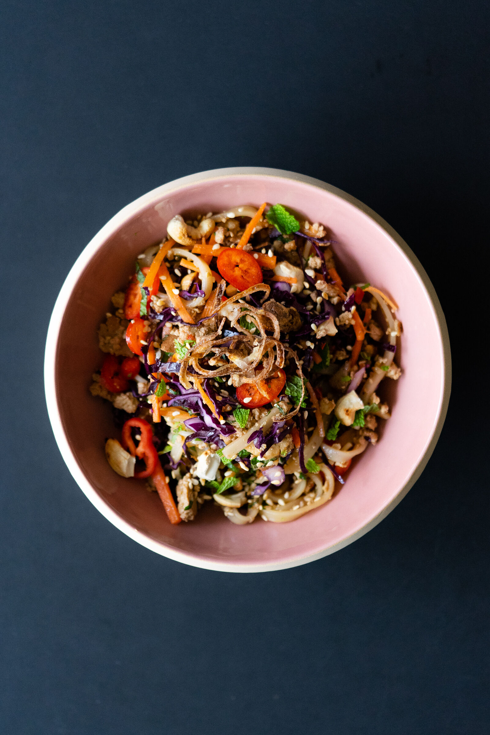 Rice noodles with tofu, cabbage and deep fried shallots
