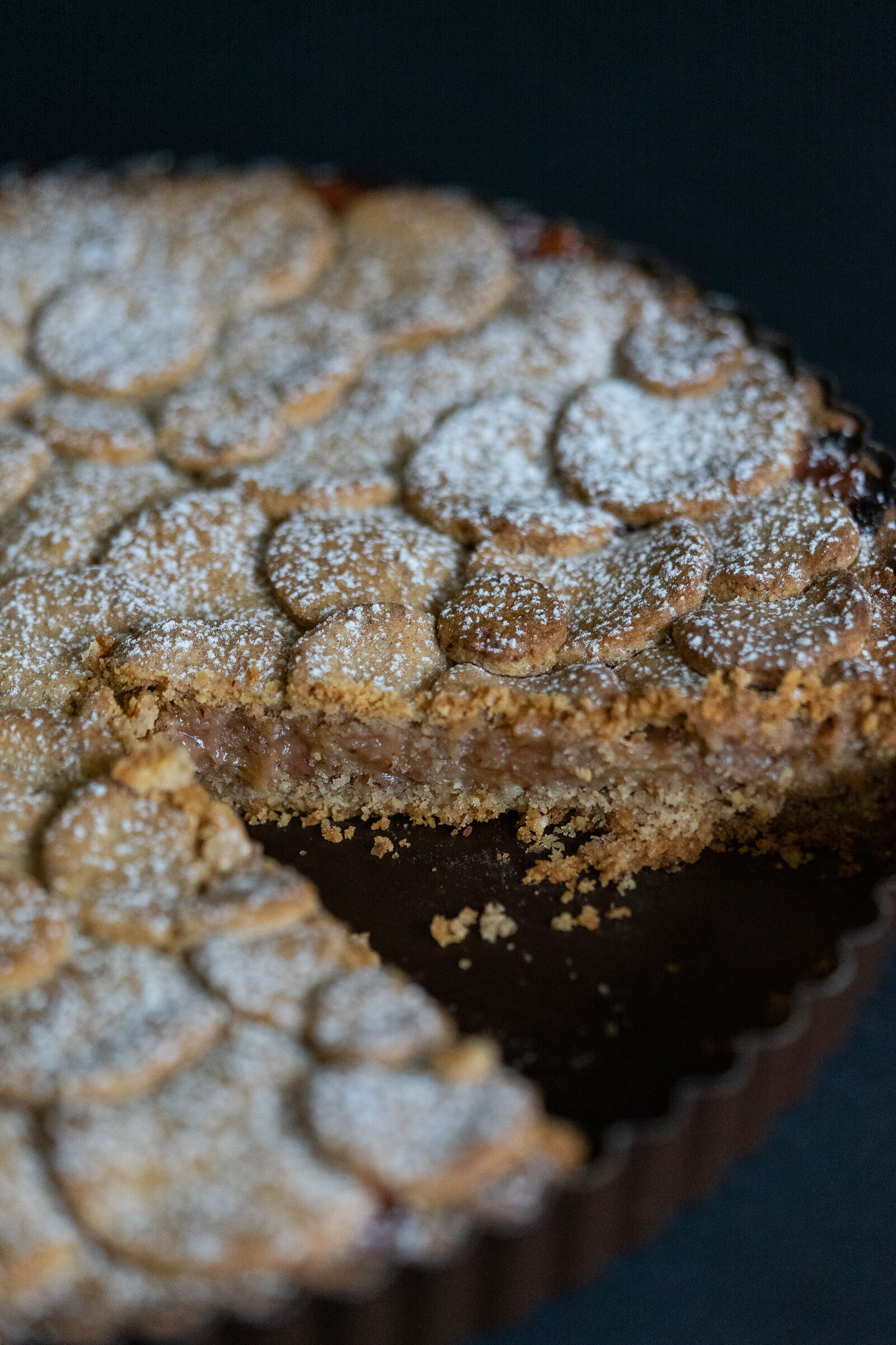 Linzertorte mit Rhabarber