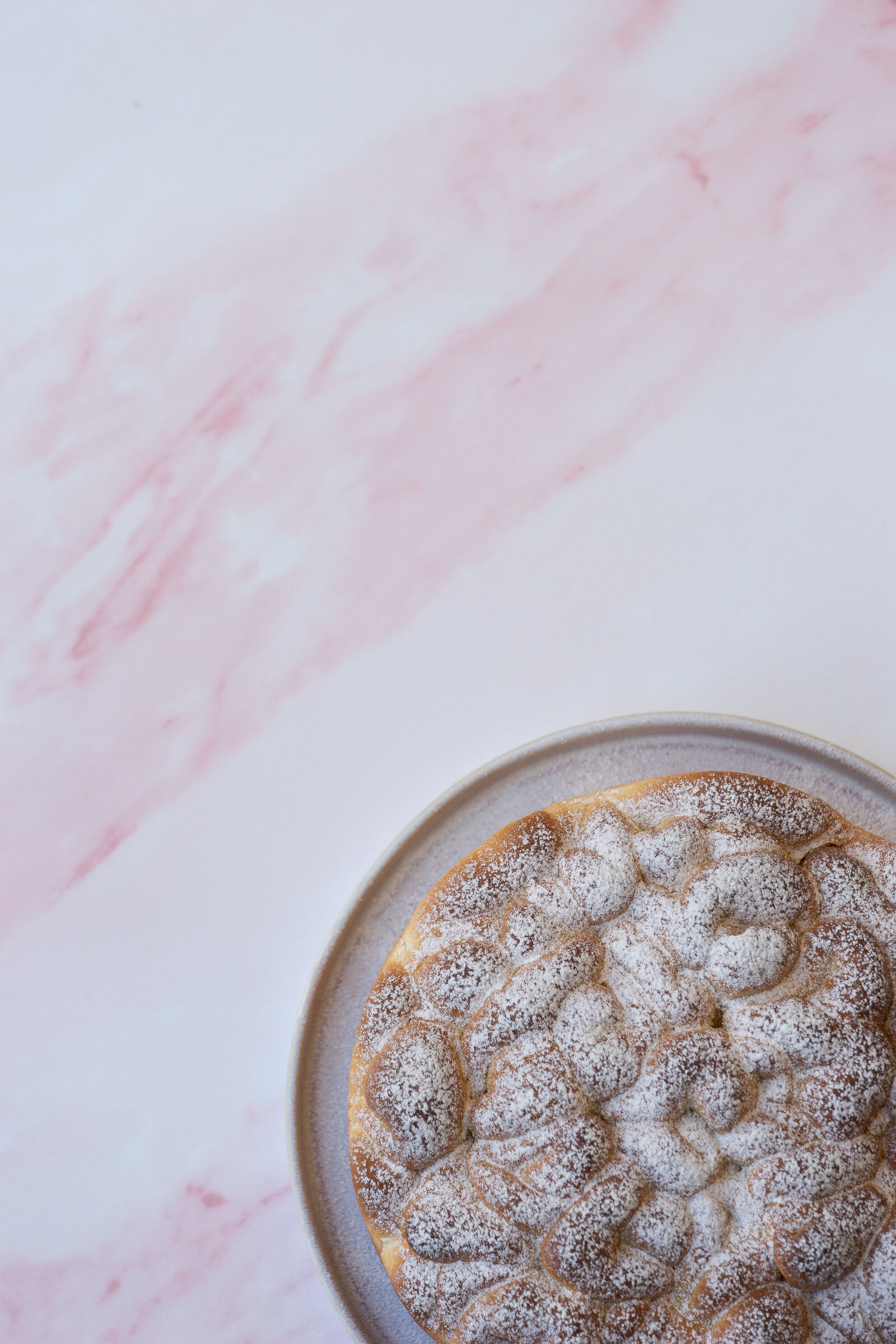 Brioche mit beurre noisette und Zimtzucker