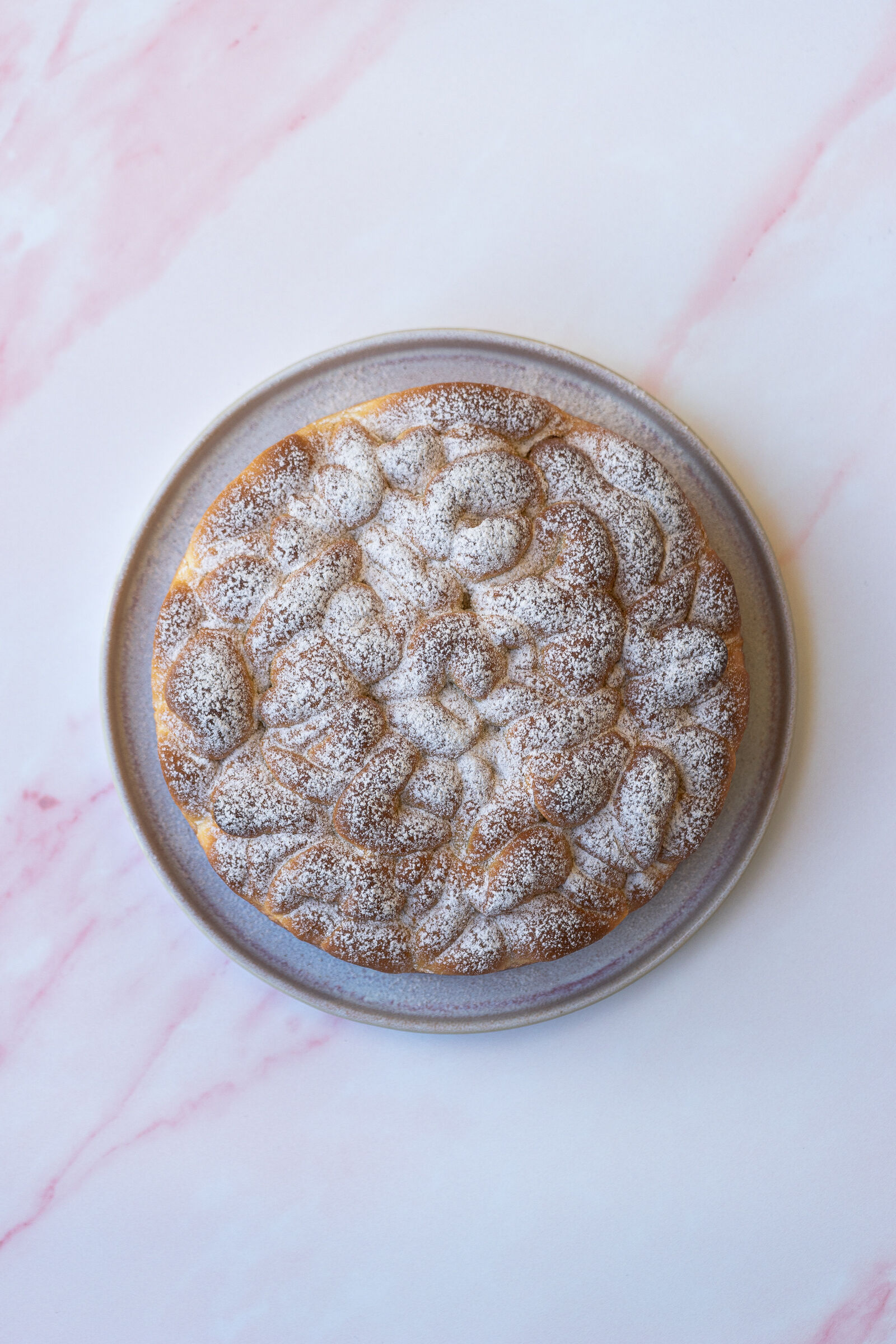 Brioche mit beurre noisette und Zimtzucker