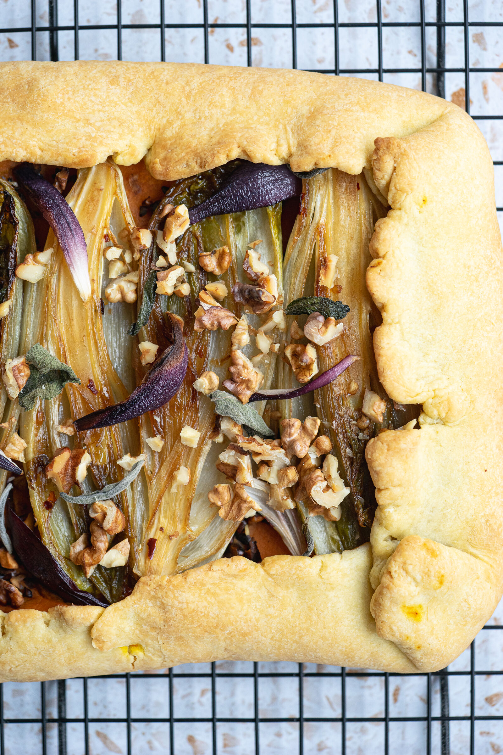 Chicory galette with pumpkin, sage and walnuts